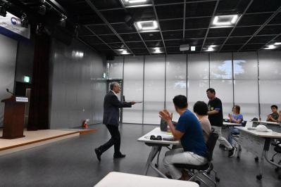 2024년 임정기념관의 월간 인문학강좌 사진 및 링크이동