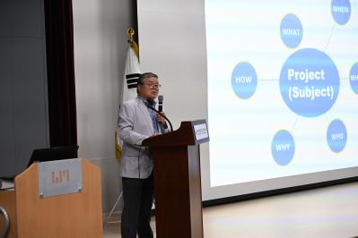 2024년 임정기념관의 월간 인문학강좌 사진 및 링크 이동