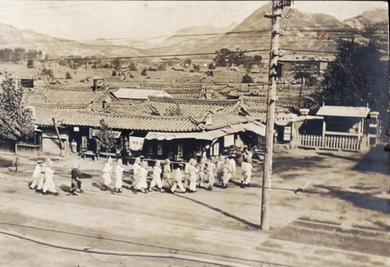 1911